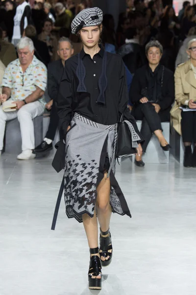 Look 40